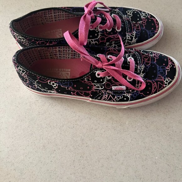 Vans Hello Kitty Shoes Women’s Size 7 Print Sneakers - Picture 2 of 6